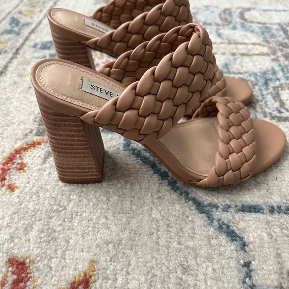 Steve Madden Tielo Sandal - Picture 3 of 5